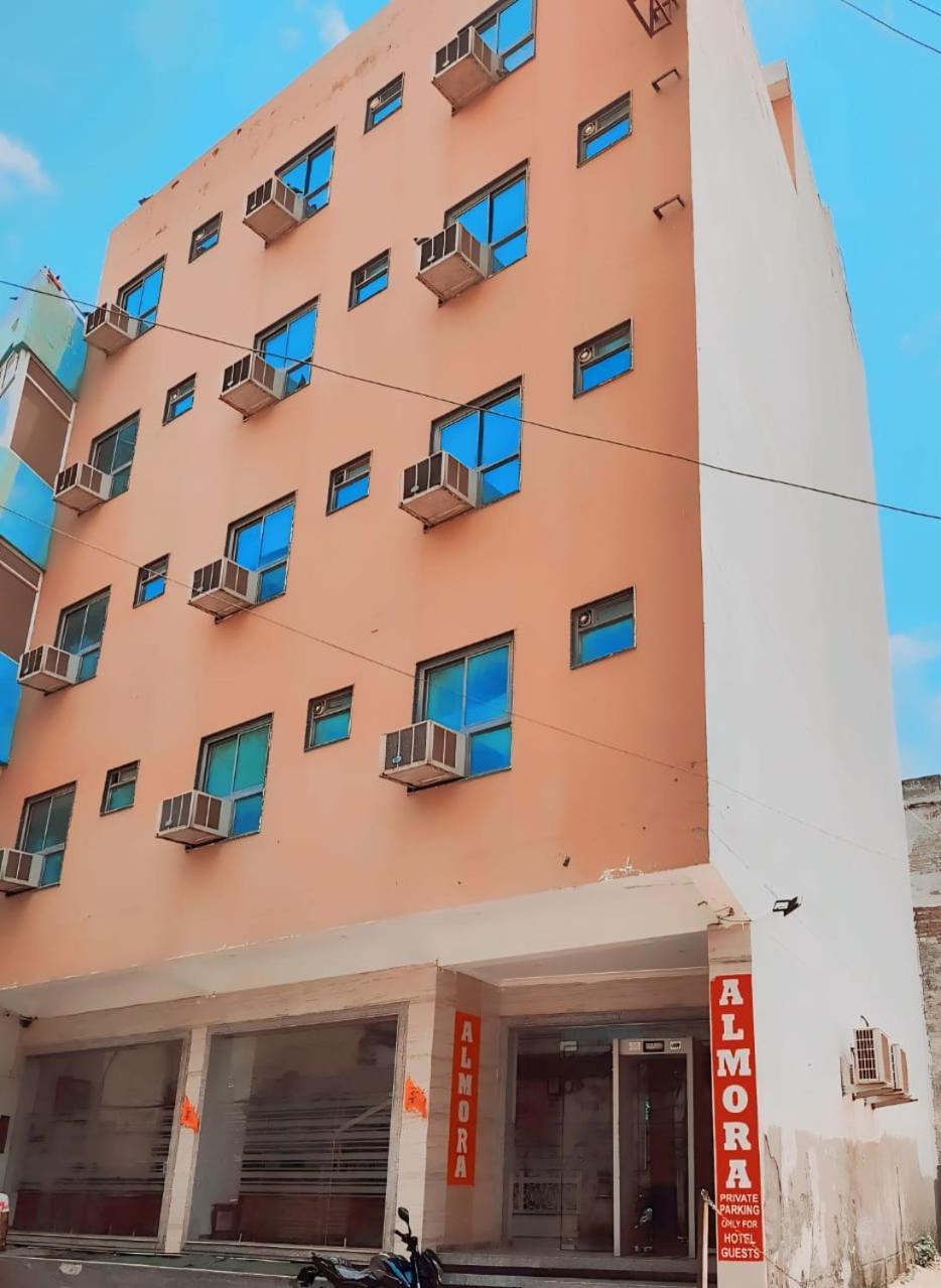 The Almora Residency - Complimentary Airport Trasnfer Hotell New Delhi Eksteriør bilde