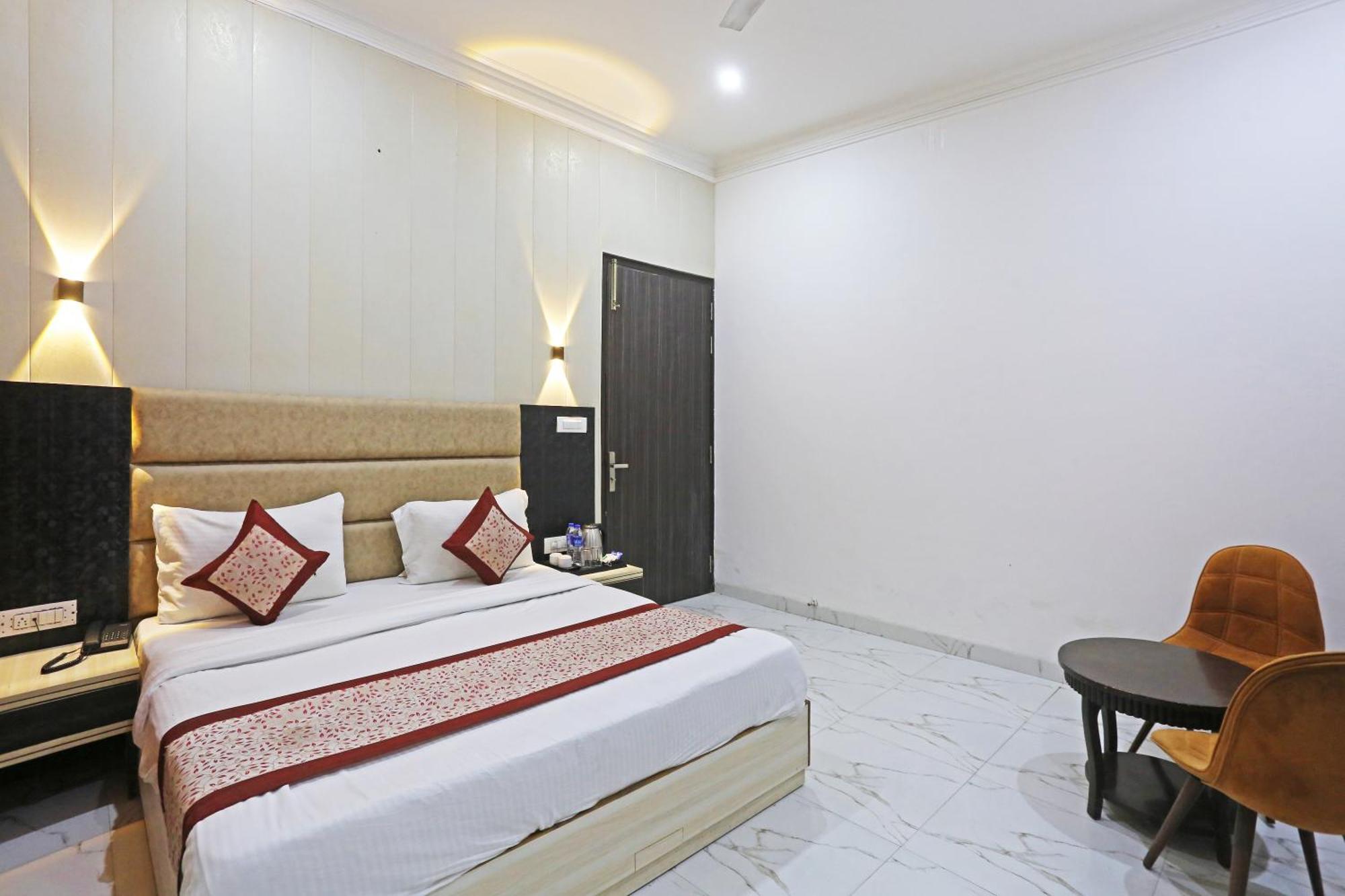 The Almora Residency - Complimentary Airport Trasnfer Hotell New Delhi Eksteriør bilde