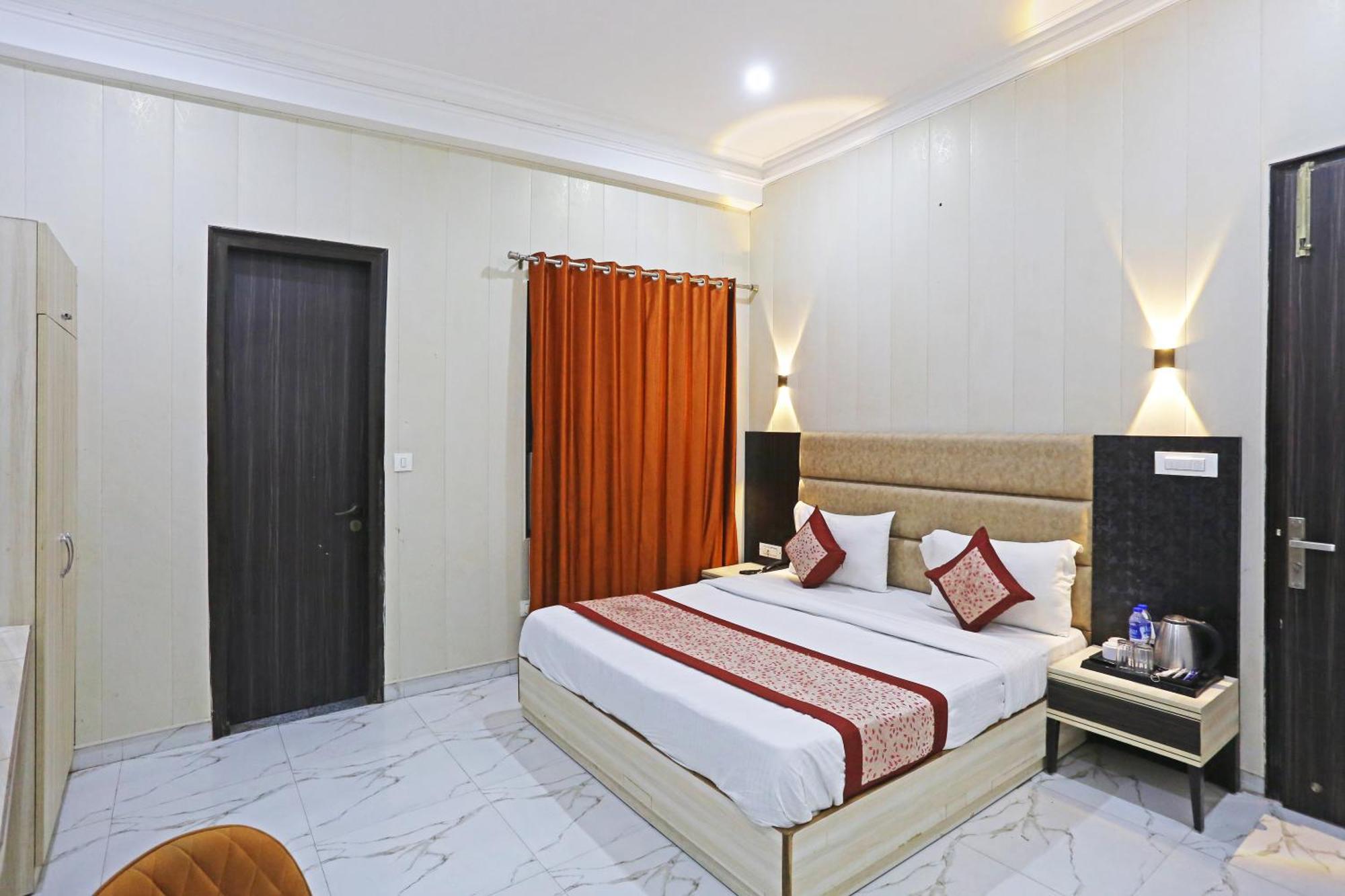 The Almora Residency - Complimentary Airport Trasnfer Hotell New Delhi Eksteriør bilde