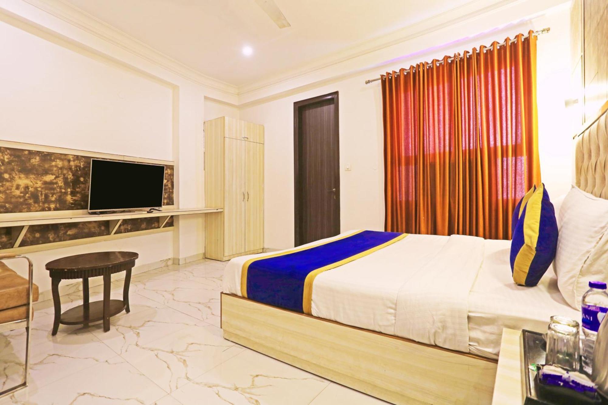 The Almora Residency - Complimentary Airport Trasnfer Hotell New Delhi Eksteriør bilde