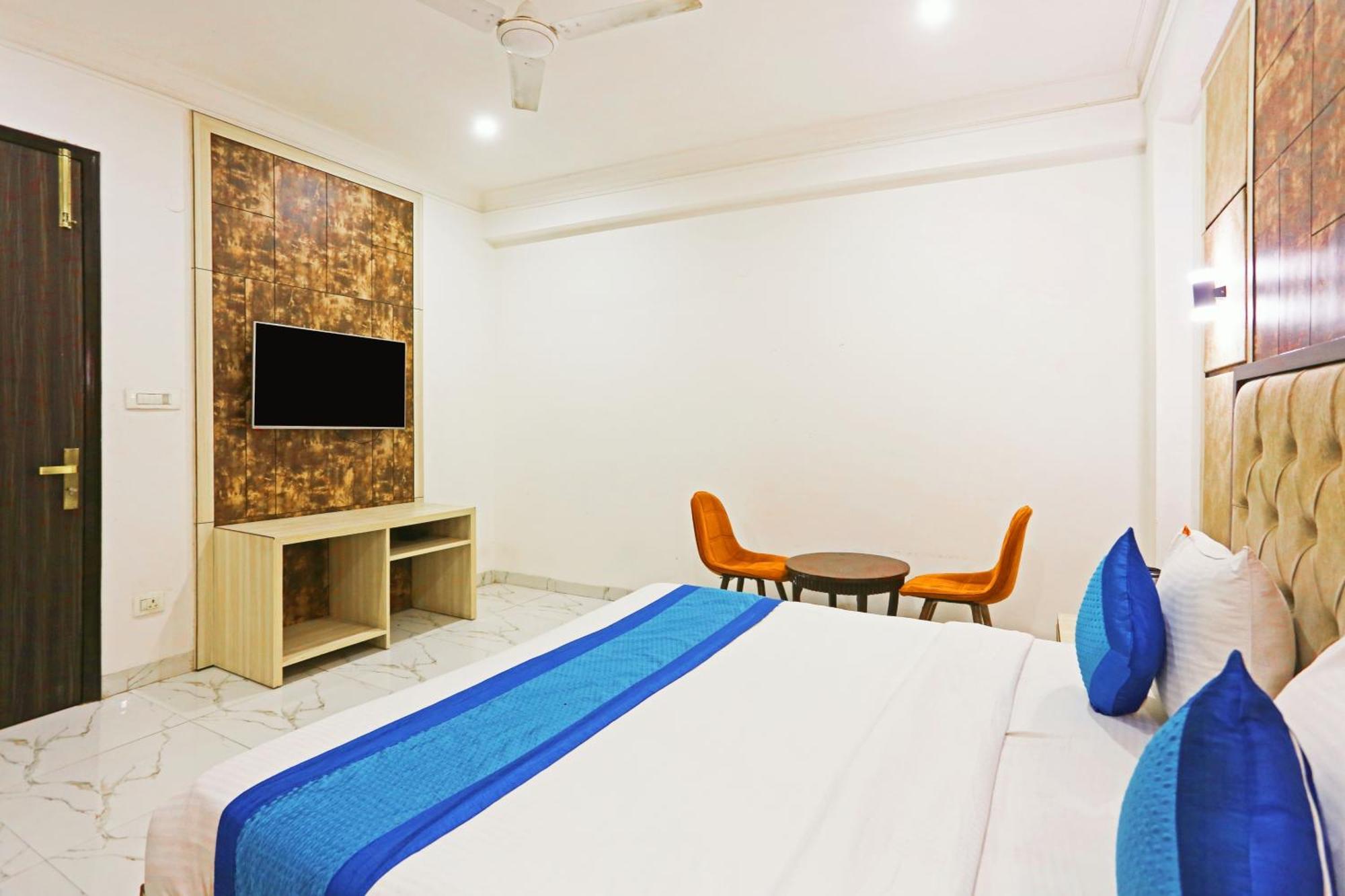 The Almora Residency - Complimentary Airport Trasnfer Hotell New Delhi Eksteriør bilde