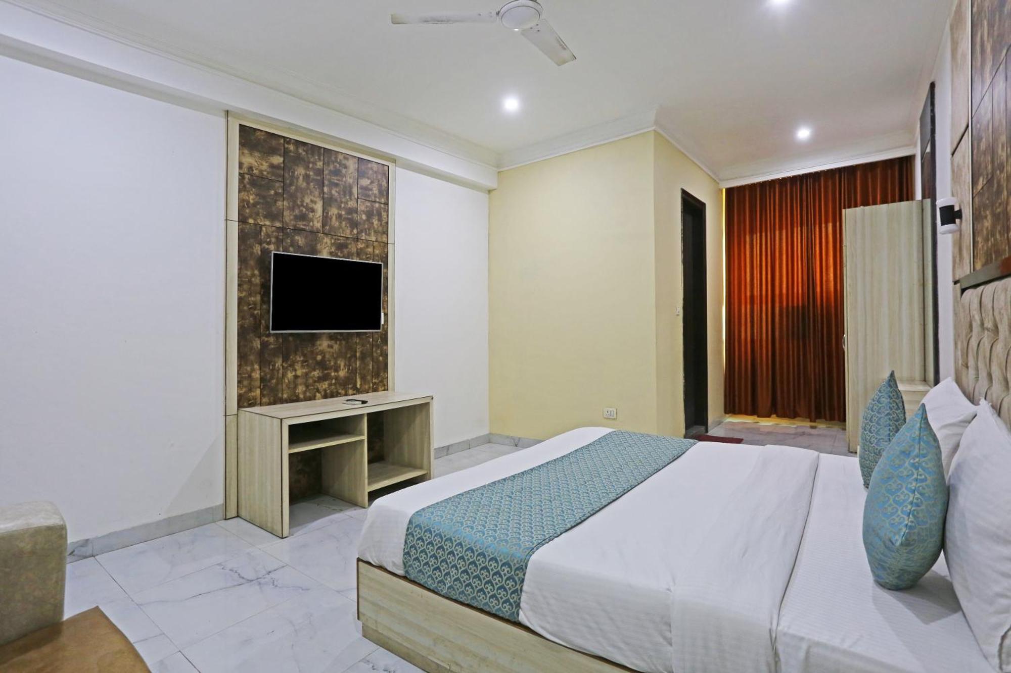The Almora Residency - Complimentary Airport Trasnfer Hotell New Delhi Eksteriør bilde