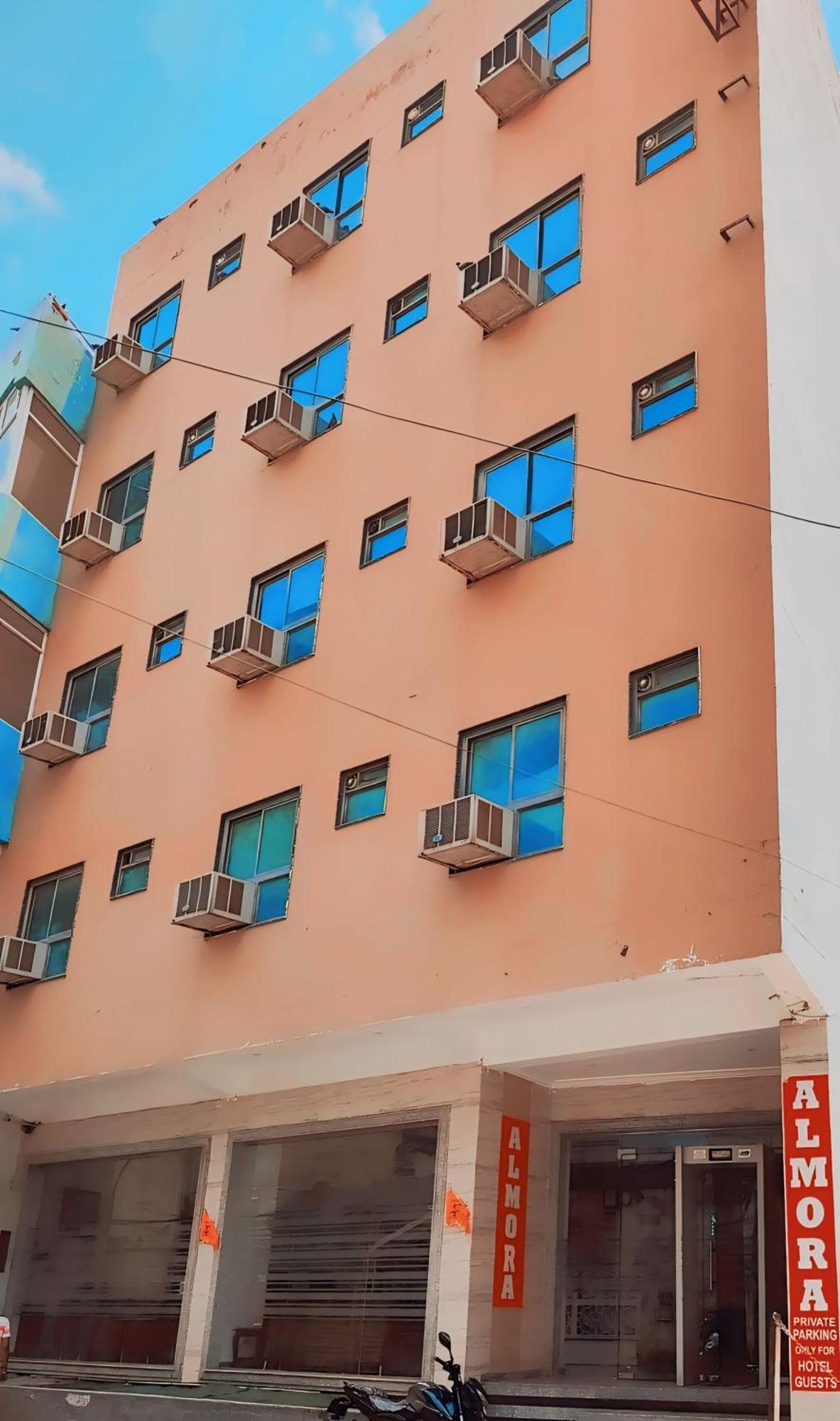 The Almora Residency - Complimentary Airport Trasnfer Hotell New Delhi Eksteriør bilde