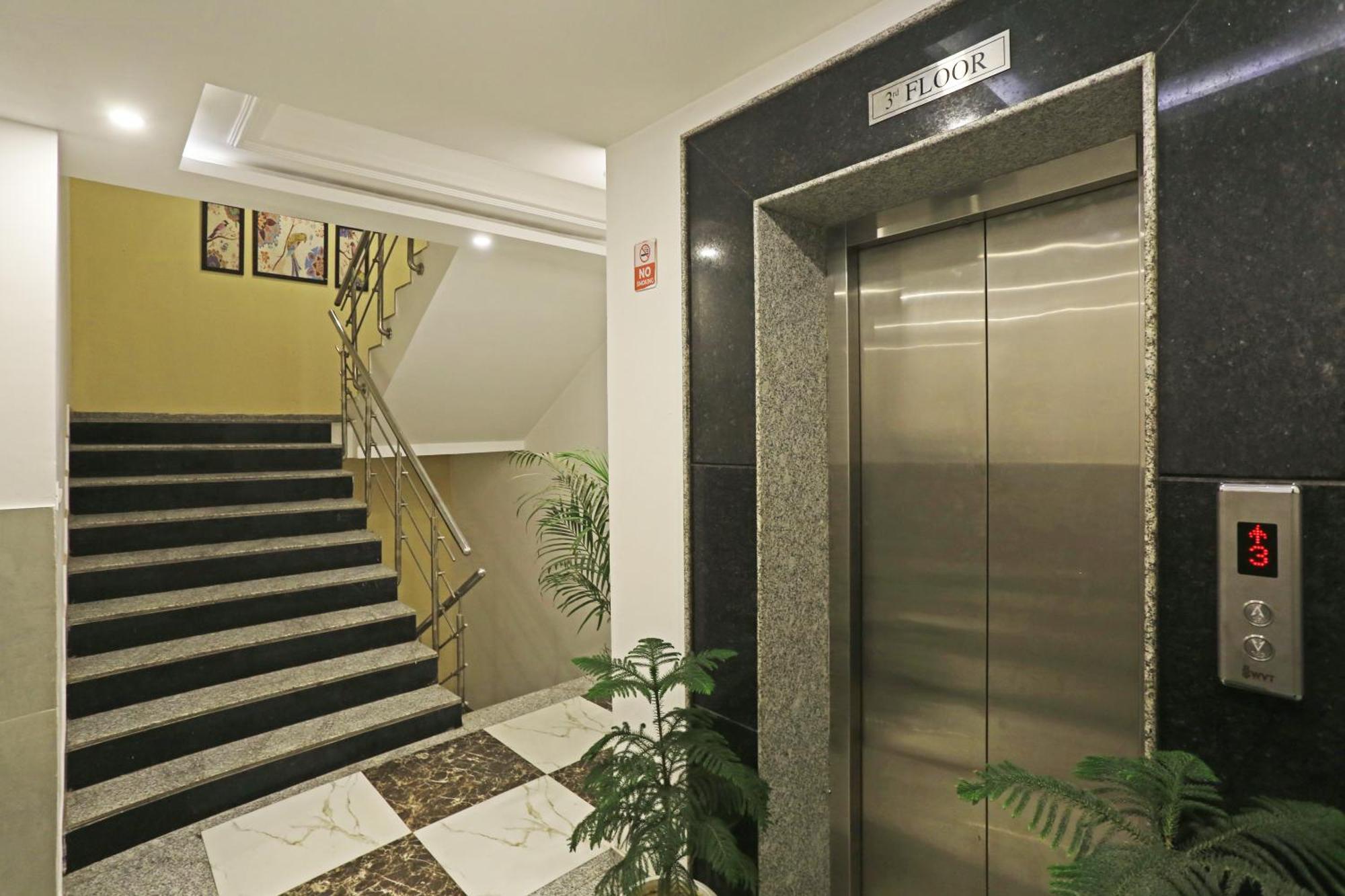The Almora Residency - Complimentary Airport Trasnfer Hotell New Delhi Eksteriør bilde