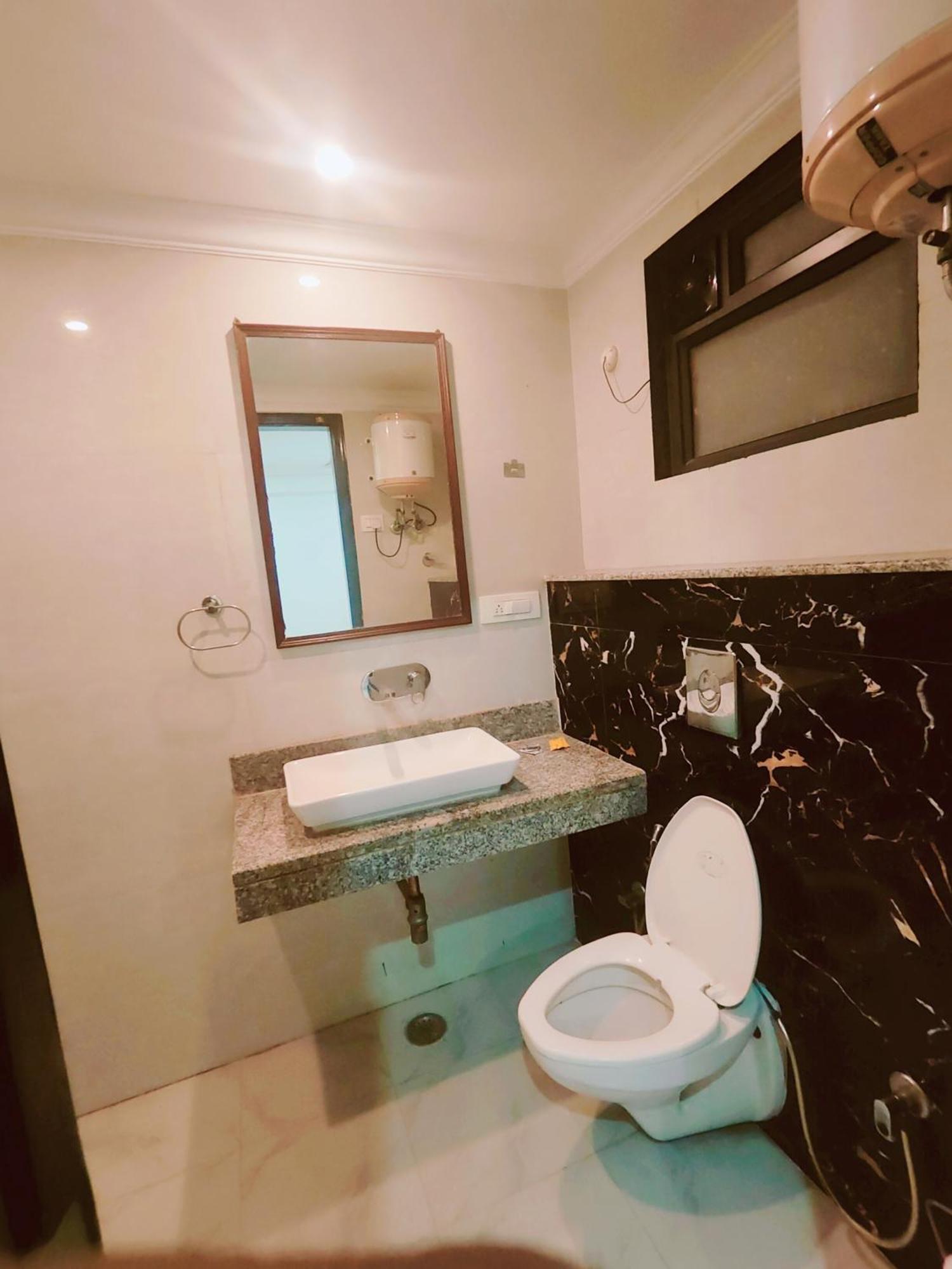 The Almora Residency - Complimentary Airport Trasnfer Hotell New Delhi Eksteriør bilde