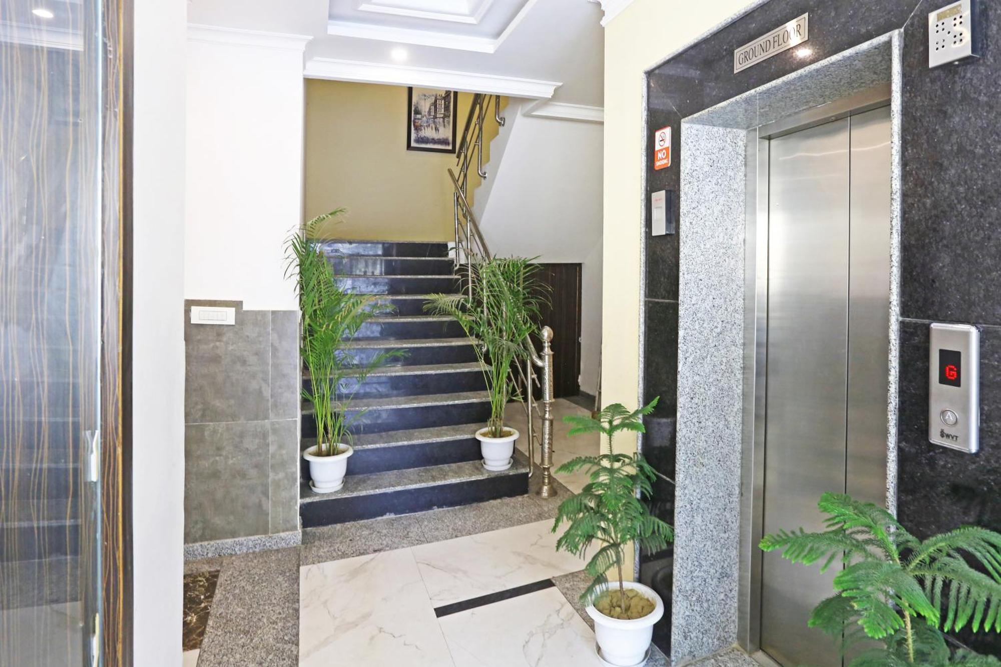 The Almora Residency - Complimentary Airport Trasnfer Hotell New Delhi Eksteriør bilde