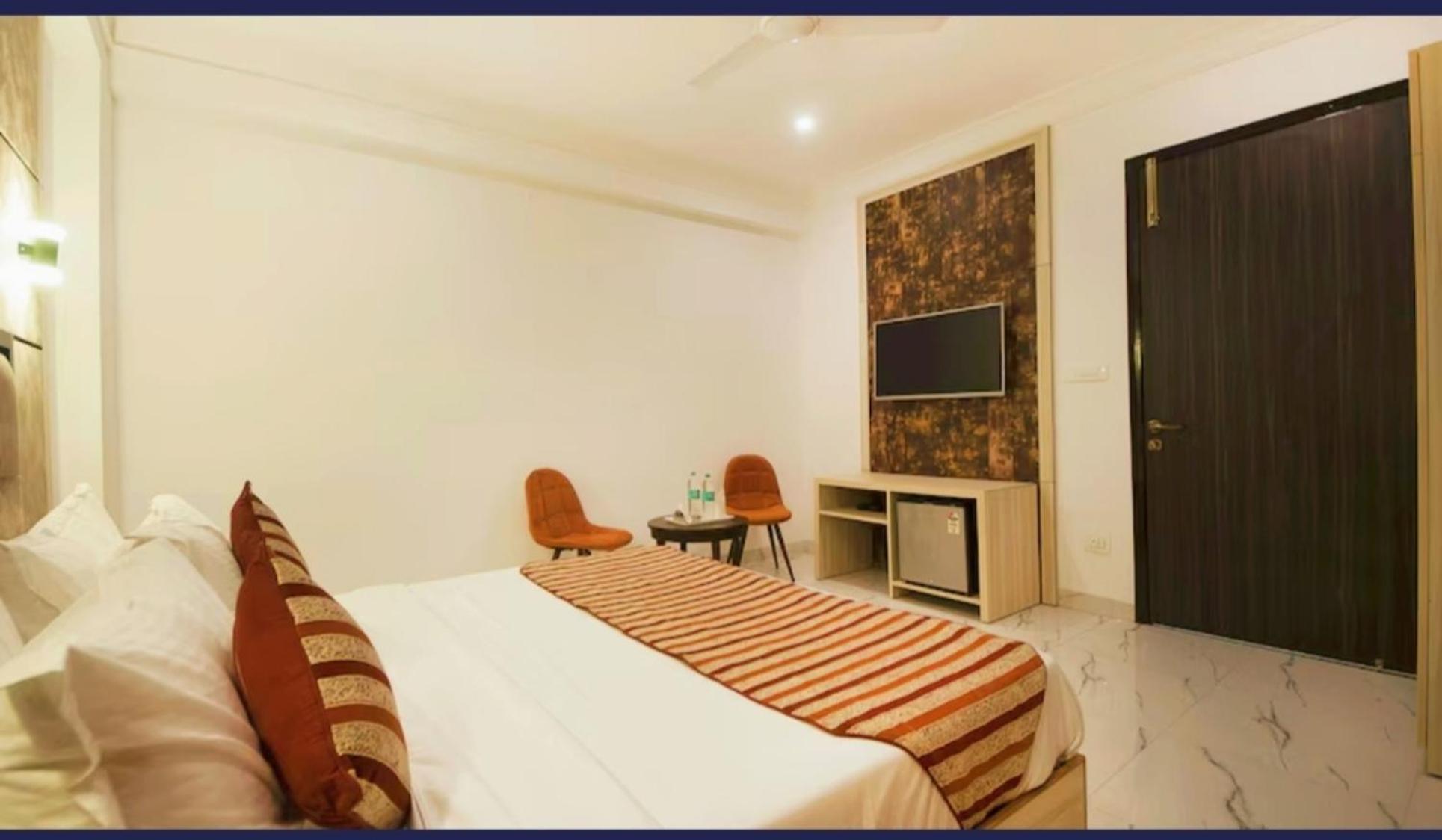 The Almora Residency - Complimentary Airport Trasnfer Hotell New Delhi Rom bilde