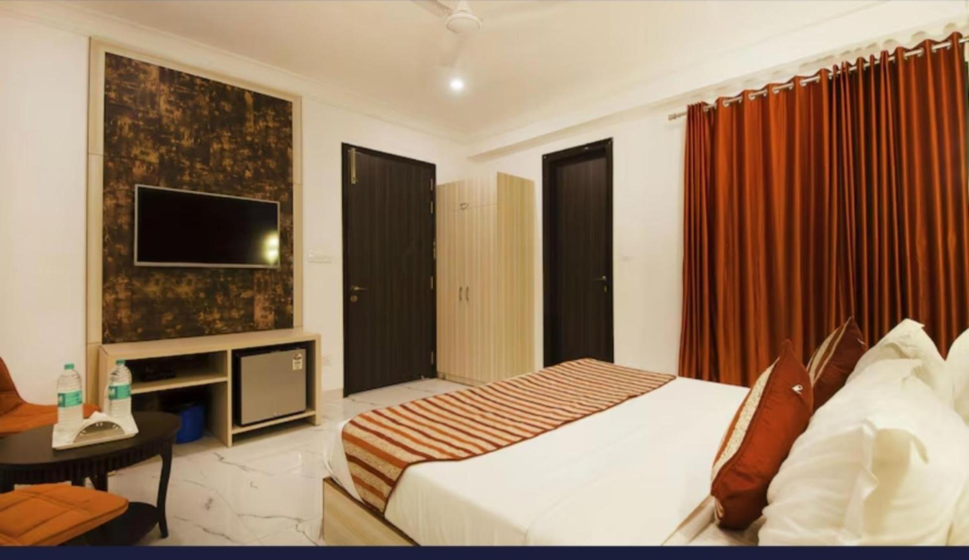 The Almora Residency - Complimentary Airport Trasnfer Hotell New Delhi Rom bilde