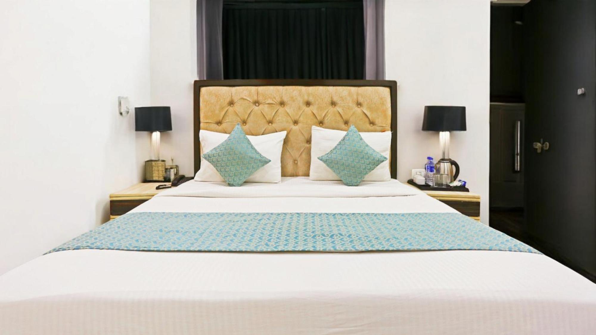 The Almora Residency - Complimentary Airport Trasnfer Hotell New Delhi Eksteriør bilde